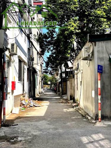 Hạ chào Giang Biên 110m,nhà  C4,mt 5m,nhỉnh 12tỷ,ôtô vào đất,ngõ oto tránh thông bàn cờ,