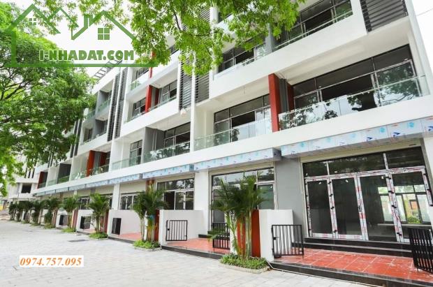 Giá rẻ, bán liền kề mặt phố Đức Giang, Bình Minh Garden, 2 mặt tiền, kinh doanh, DT 95m2 - 3