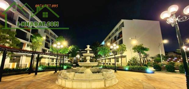 Giá rẻ, bán liền kề mặt phố Đức Giang, Bình Minh Garden, 2 mặt tiền, kinh doanh, DT 95m2 - 2