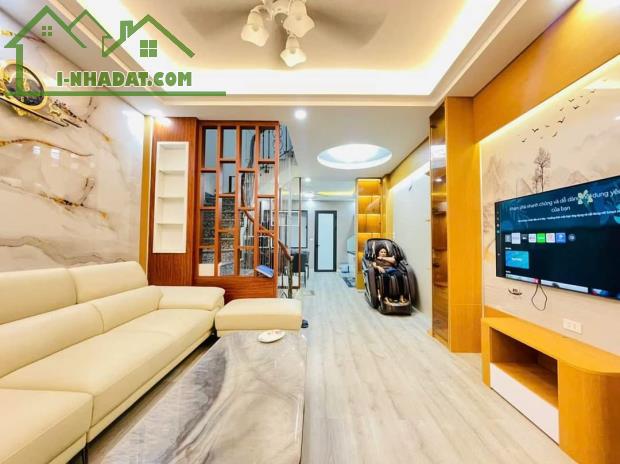 SIÊU PHẨM BỒ ĐỀ 47M2 x 5T NỞ HẬU, 10M RA HỒ ÔTÔ TRÁNH, FULL NỘI THẤT. 11,5TỶ - 5