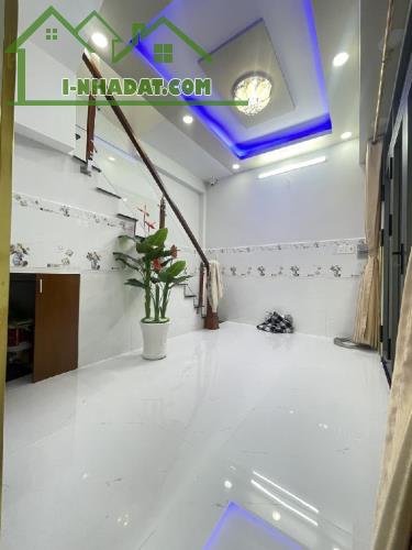 CHỈ 3,88 tỷ - 21M2 - NGUYỄN HỒNG ĐÀO - TB - TẶNG NỘI THẤT ĐẸP LUNG LINH - CHẠM LÀ CHỐT - 3