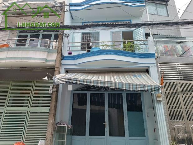 Nhà hẻm ô tô, gần ngân hàng ACB Lạc Long Quân, Tân Bình, 4.95 tỷ