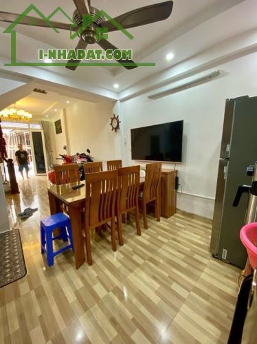 Nhà dân xây 4 tầng Yên Nghĩa, DT36m*3.6m, tặng full nội thất đẹp, ngõ Thông ôtô, nhỉnh 3tỷ - 1