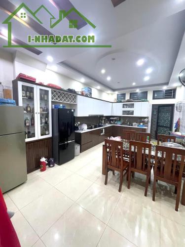 Bán Nhà Lê Trọng Tấn 88m 5T MT4m 17.8 tỷ Phân Lô Gần Phố - 1