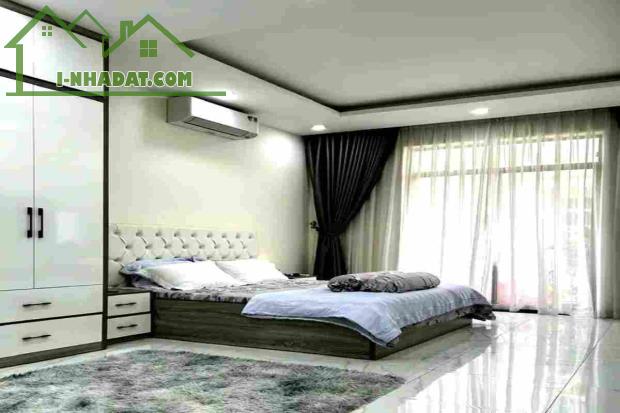 Bán nhà hẻm ô tô, Bùi Tư Toàn, Bình Tân, 4.1m x 12.5m, 51 m², gần Aeon - Giá 7.8 tỷ TL