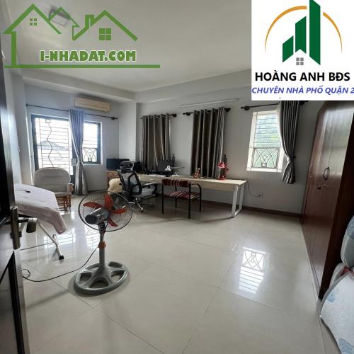 Bán nhà riêng HXT_ Đường Lê Văn Thịnh, Quận 2 _ 2 tầng 3 pn 2 wc _ Đường ô tô thông _ 102 - 2