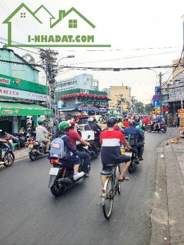 Mặt tiền kinh doanh Cao Xuân Dục 4x19 nở hậu 9 chỉ 12 tỷ