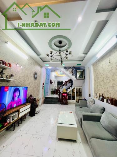 🏠 NHÀ ĐẸP LUNG LINH - GẦN QUANG TRUNG GV & SIÊU THỊ EMART2 - DT 68M² - 4 TẦNG LẦUỈ