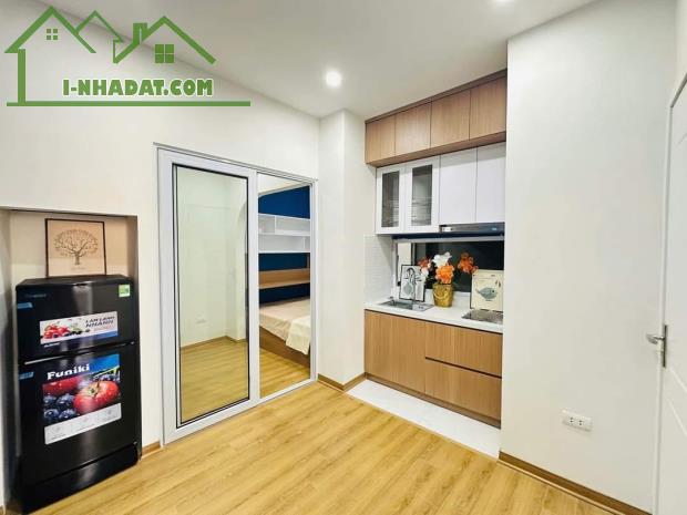 Tòa CCMN, CHDV tại Tam Trinh, 64m², 14 phòng khép kín, dòng tiền 900tr/năm