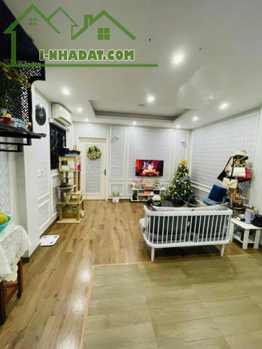 BÁN CHDV, ĐƯỜNG 3 Ô TÔ TRÁNH, PHỐ PHÙNG KHOANG, 102M2, 7 TẦNG, GIÁ 26.5 TỶ.