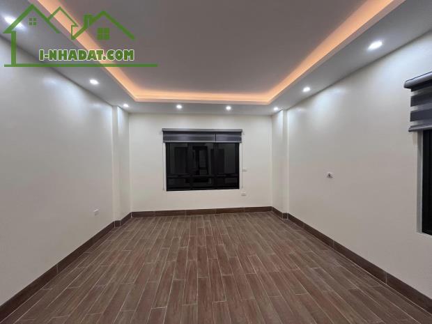 Cần bán gấp nhà mới ở ngay phố Cầu Giấy 40m2, 6T, lô góc, thang máy - 5