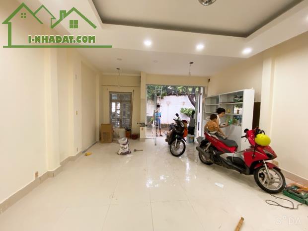 Bùm bùm bùm! Siêu phẩm giữa lòng Hiệp Phú đây! - 3