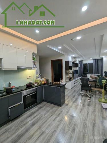 SIÊU HỜI!!! Căn hộ 2PN Morning Star Plaza 84m2 giá 2 tỷ 388, QL13 Bình Thạnh