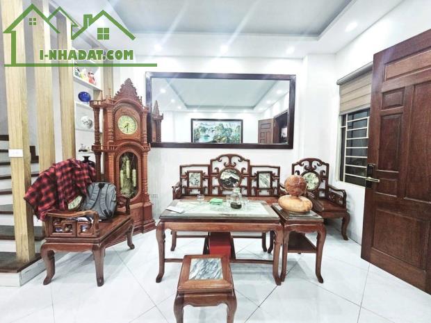 Bán nhà xây đẹp 5 tầng, dt40m2 ở ngay - 2