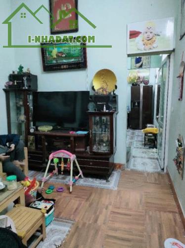 Bán Nhà Nguyễn Khoái, Hai Bà Trưng, 50m2, 3 Tầng, Mặt Tiền 3.2m, Còn 5.1 Tỷ.