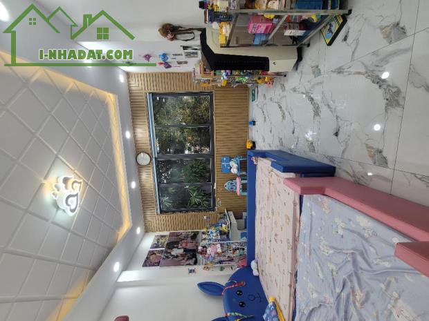 MẶT TIỀN CẦM BÁ THƯỚC, PHÚ NHUẬN, 40M2, 5PN, SÂN THƯỢNG, NỞ HẬU, NHỈNH 10 TỶ - 2