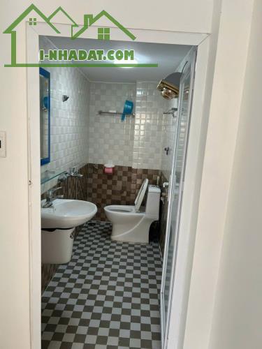 Bán tòa CHDV Tu Hoàng, Nam Từ Liêm, 8 tầng thang máy Ô tô 21 tỷ 101m2 thu 130/tháng