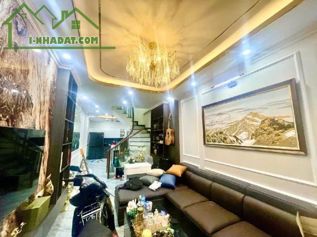 Bán nhà Khương Đình Thanh Xuân 40 m2 4 tầng gần ô tô, chủ để toàn bộ nội thất tiền tỷ