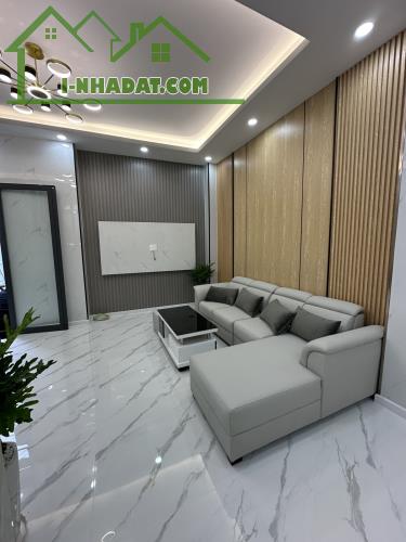 SIÊU PHẨM NHÀ ĐẸP HXH DỌN VÔ Ở NGAY --NGAY TRUNG TÂM QUẬN 6-- 53M2 -3 TẦNG - 5