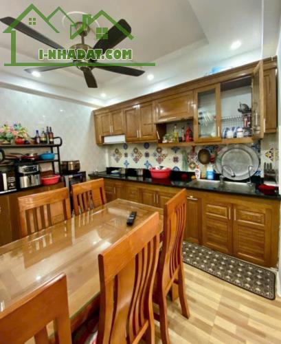 Tôi bán nhà lk TT6 TT7 KĐT Văn Quán mặt đường Nguyễn Sơn Hà 80m2 chỉ 18.8 tỷ. 0989.62.6116 - 2