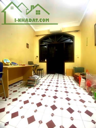 Chính chủ cần bán nhà 4 tầng giá 11 tỷ, DT 50m, Đường Trần Phú, Hà Đông, ngõ ô tô - 2