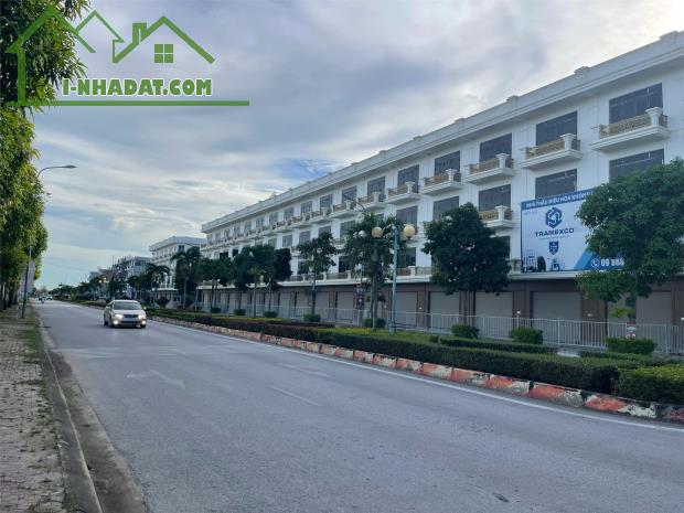 SHOPHOUSE MẶT ĐẠI LỘ, NHÀ 4 TẦNG, BÀN GIAO SỔ.  KĐT XUÂN HƯNG TP.THANH HÓA.  CĐT: 0966 - 1