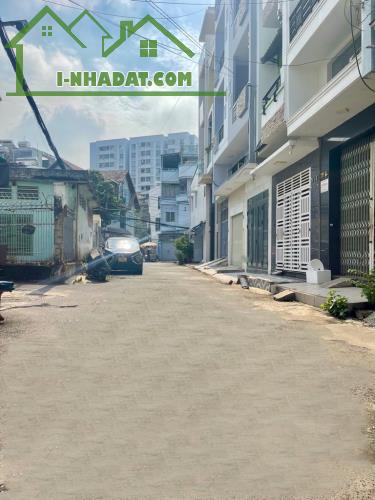 🌷NHÀ 2 MT đường 10M - Gần 40m2 - Nhà Âu Cơ Q11 - Tiện Kinh Doanh  - 3 Tầng BTCT - G!á tốt