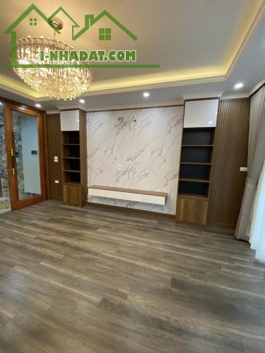 Thuỵ Khuê, Tây Hồ nhà mới đẹp, thang máy, oto, 7tầng, 41m2, giá 15tỷ có thương lượng - 1