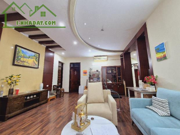 MỸ ĐÌNH 40m² - DÂN XÂY - NHÀ MỚI, ĐẸP - KHU VỰC NHIỀU TIỆN ÍCH . GIÁ  7.x ( 0876196866)