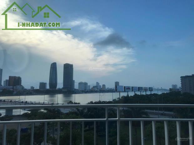 Chủ nhờ bán căn hộ Azura, view trực diện sông Hàn, 2PN, giá 7,x tỷ, full nội thất cao cấp