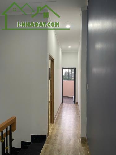 CẦN BÁN CĂN NHÀ 2 LẦU PHƯỜNG BỬU HÒA. SỔ RIÊNG THỔ CƯ TRƯỜNG GẦN MẦM NON BỬU HÒA - 4