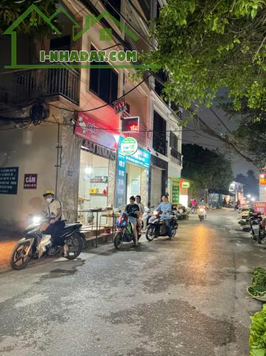 TÔI BÁN MẢNH ĐẤT MẶT PHỐ TƯ ĐÌNH-LONG BIÊN KNH DOANH SẦM UẤT, Ô TÔ CHÁNH, 106M2, 27 TỶ.
. - 2