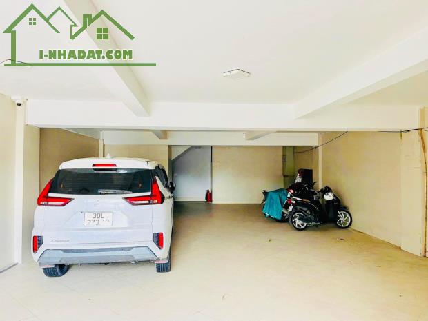 SIÊU VIP TOÀ BUILDING VĂN PHÒNG HỒ BA MẪU, 159M,9T, MT 8,2M, VIEW HỒ, CHỈ 115 TỶ.
