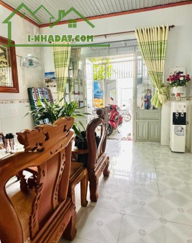 Bán nhà Gò Cát, 104m2, chung cư Rica, Nguyễn Duy Trinh, Phú Hữu, Quận 9, chỉ 4 tỷ