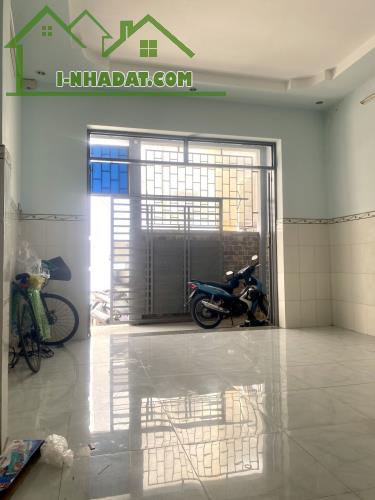 CẦN BÁN NHÀ HXH TRƯƠNG THỊ HOA,  DT- 50M 2-  TẦNG - 4,7×12- 3,35 TY - 3