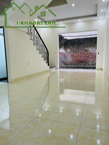 Bán đất tặng nhà mới 100m2, Tổ 28 đẹp long lanh, ô tô 16 chỗ chạy qua đất. - 2