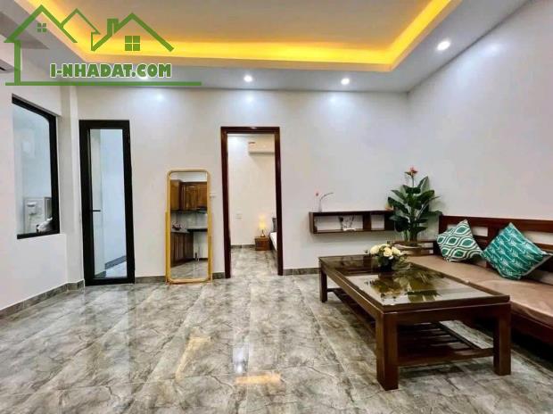 CHỦ THIỆN CHÍ SS GIAO DỊCH CĂN HỘ CAO CẤP 117m2 - 8 TẦNG - 16 PHÒNG CHO THUÊ - 5