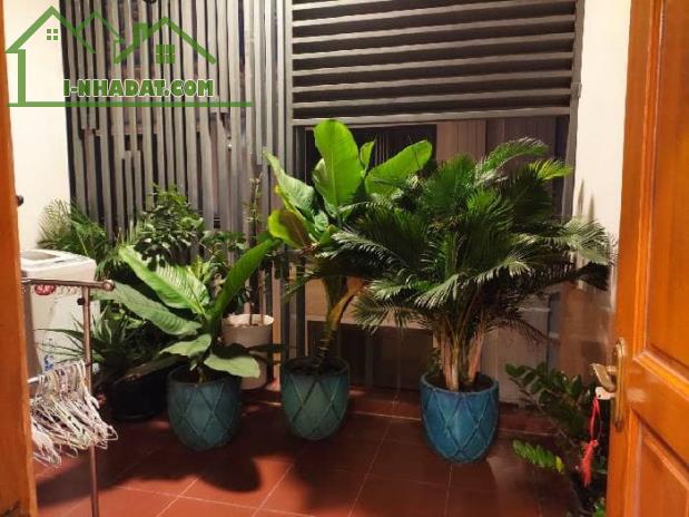 XE HƠI VÀO NHÀ, KHU VIP PHƯỜNG 4 TÂN BÌNH 50M2, 4 TẦNG, NGANG 4.2M, 3PN, CHỈ NHỈNH 9 TỶ.