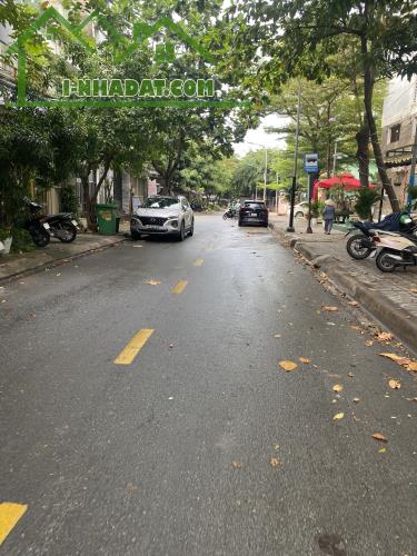 Nhà mặt tiền tân hòa 2 hiệp phú DT 103m , 3 tầng vị trí đẹp - 1