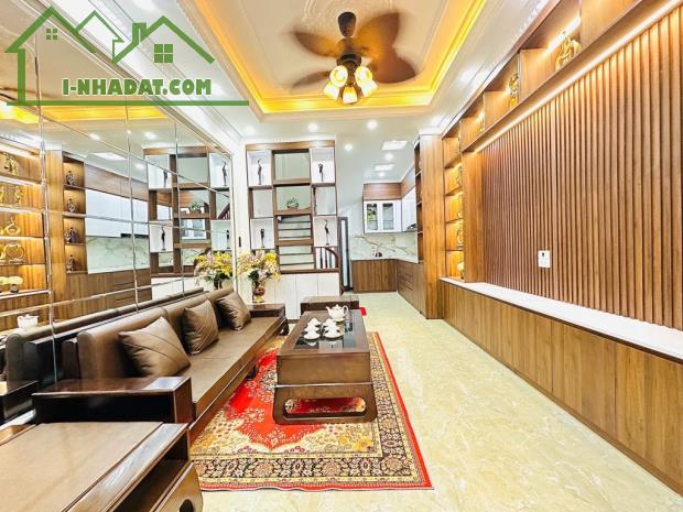 BÁN NHÀ -PHỐ HOÀNG HOA THÁM -BA ĐÌNH -35m² -LÔ GÓC -GẦN ÔTÔ -TẶNG FULL NỘI THẤT -AN SINH T - 2