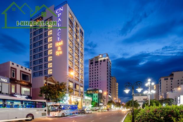 380M XÂY HOTEL APARTMENT SÁT BIỂN 3 lô liền kề PHẠM VĂN ĐỒNG rẻ nhất