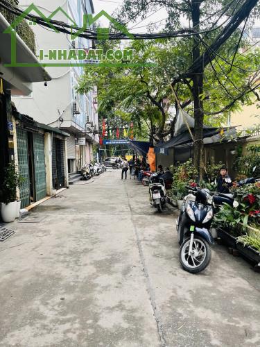 Bán Nhà Đội Cấn, Quận  Ba Đình, lô góc ngõ ô tô tránh, 170m, Giá 34 tỷ .