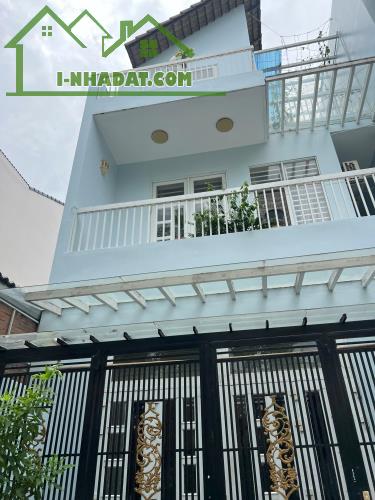 Bán nhà Huỳnh Tấn Phát Quận 7 - 40m2 ngang 4m - nhỉnh 4 tỷ TL.