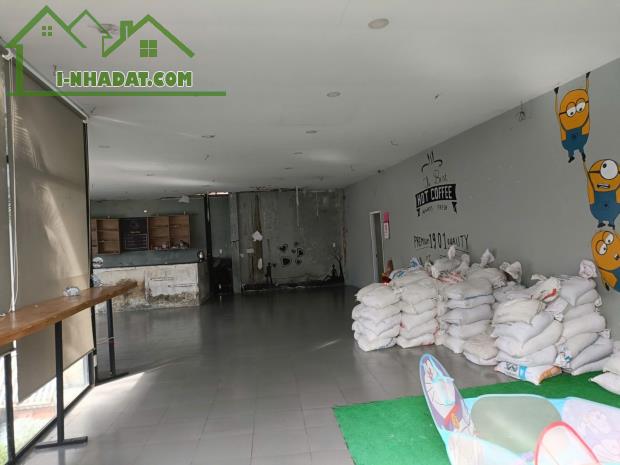 BÁN ĐẤT CÓ NHÀ 402M2 TÂN TÚC, BÌNH CHÁNH, GIÁ 12 TỶ 2 - 1