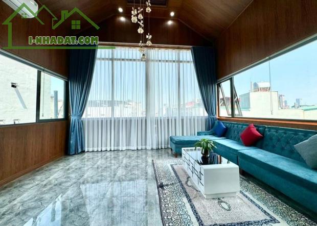 PHỐ NGUYỄN HÒANG, LÔ GÓC  - 3 MẶT THÓANG SÁNG.- NỘI THẤT TIỀN TỈ DT43m² . GIÁ 7.8tỷ, - 1