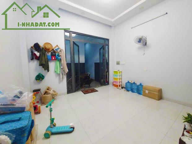 🏡 240m2 Chỉ 18 Tỷ Bán Đất Tặng Nhà 1 Tầng P. Phú Hữu Thủ Đức - 4