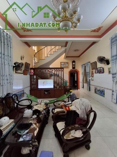 Bán Biệt thự MT An Phú Đông 3 Q12, 491m2, 1 lầu, 6PN, 10x42m, Đ.8m chỉ 2x tỷ - 3