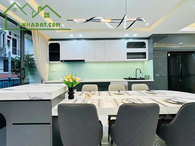 Hiếm, Quang Trung, Gò Vấp, gần 70M2,lô góc, nở hậu tài lộc, chỉ 5 Tỷ