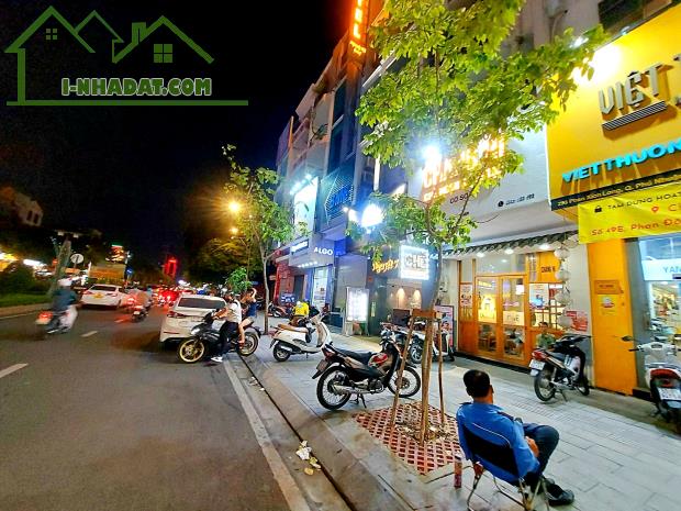 Cho thuê nhà MT 298 Phan Xích Long, Phường 7, Quận Phú Nhuận. 5 Tầng(4x16) 360m2 chỉ 60tr