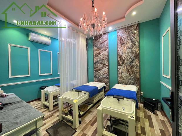 Spa đang hoạt động trong KDC Chánh Nghĩa- TDM- Bình Dương. cần sang lại.